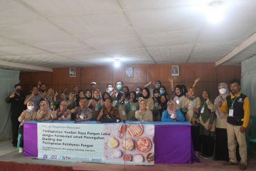 Pelatihan Pembuatan Makanan Fermentasi Sebagai Langkah Pencegahan Stunting Di Desa Rancakalong, Sumedang, Jawa Barat